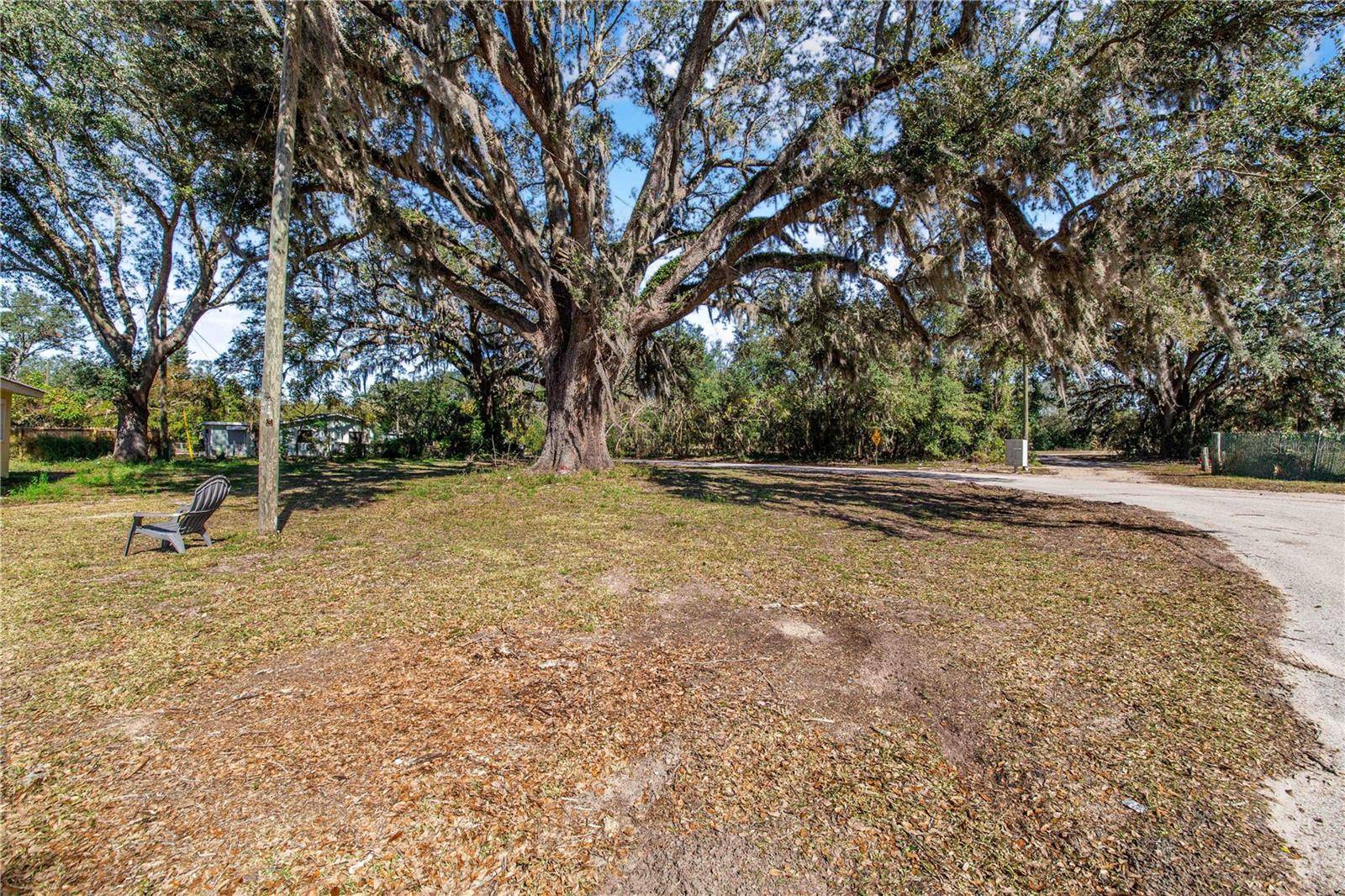 FOUSE AVE, Dundee, FL 33838