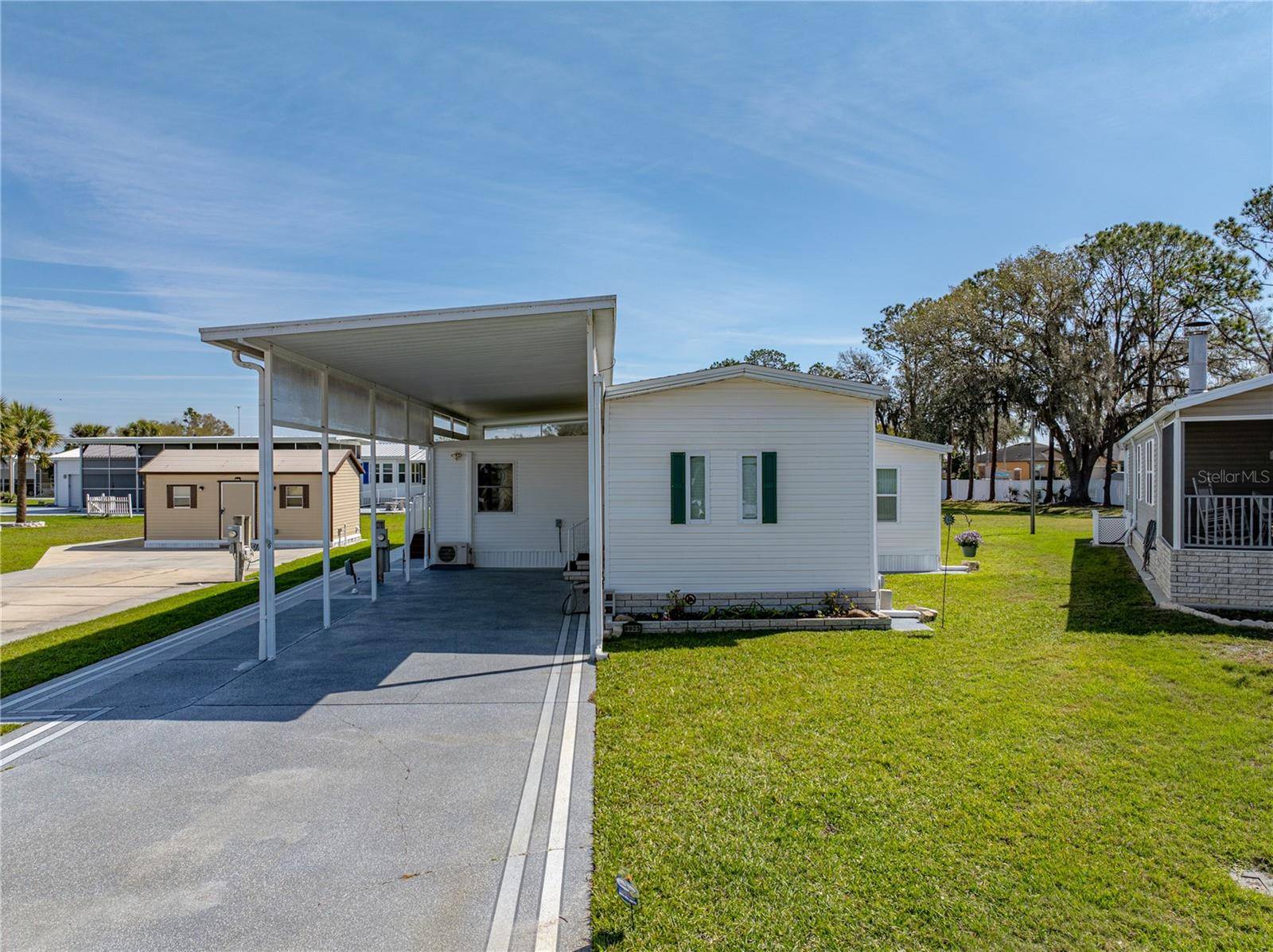 8925 SOUTHSHORE CT, Polk City, FL 33868