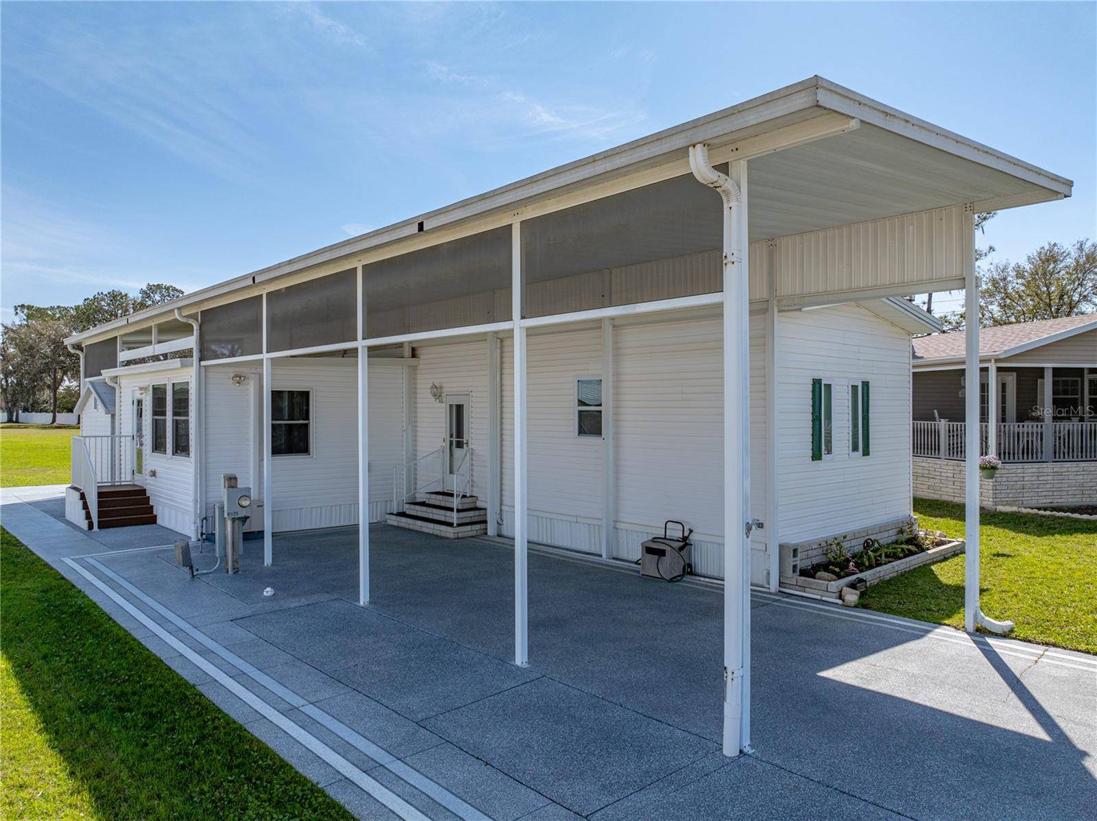 8925 SOUTHSHORE CT, Polk City, FL 33868