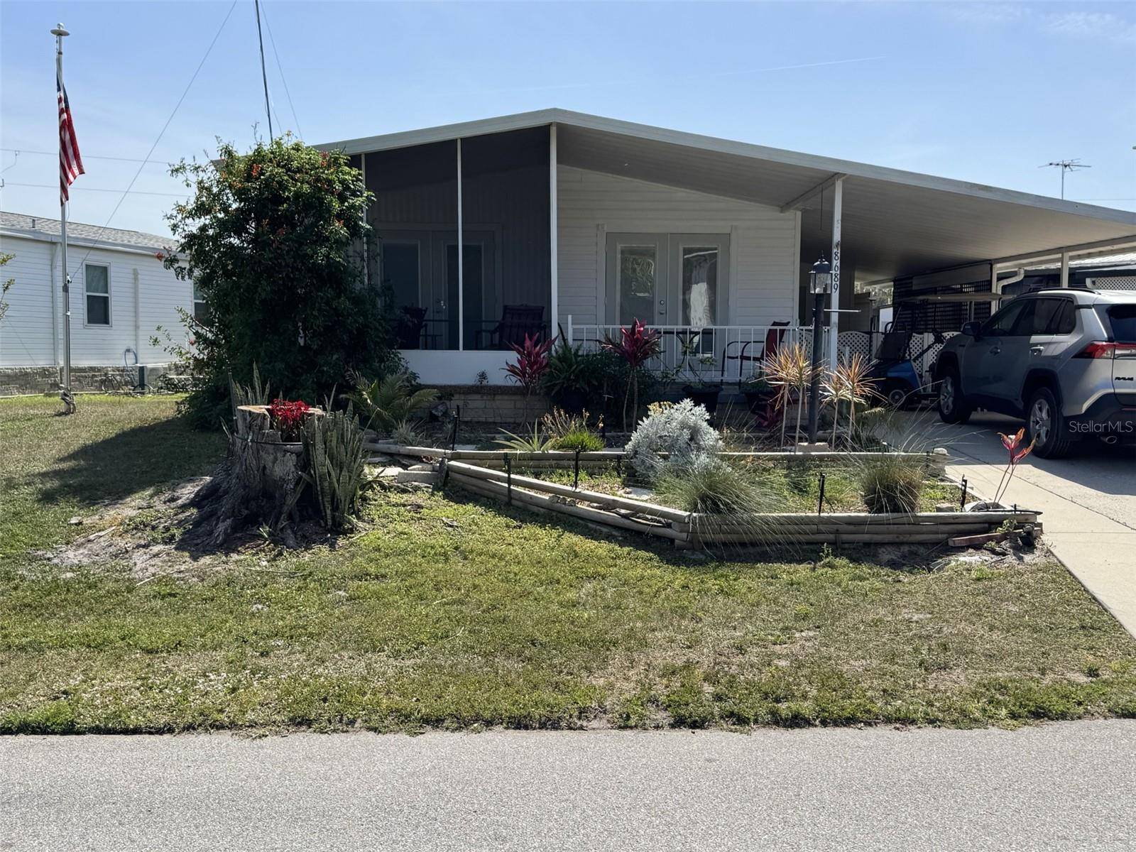 8689 BREEZE HILL DR, Lake Wales, FL 33898
