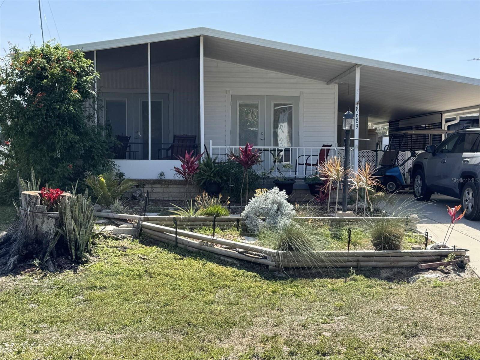 8689 BREEZE HILL DR, Lake Wales, FL 33898