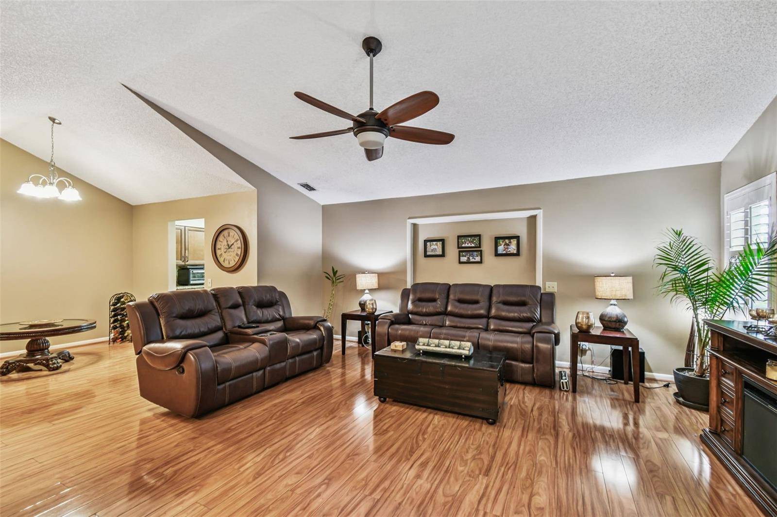 2817 WINGFOOT CT, Winter Haven, FL 33884