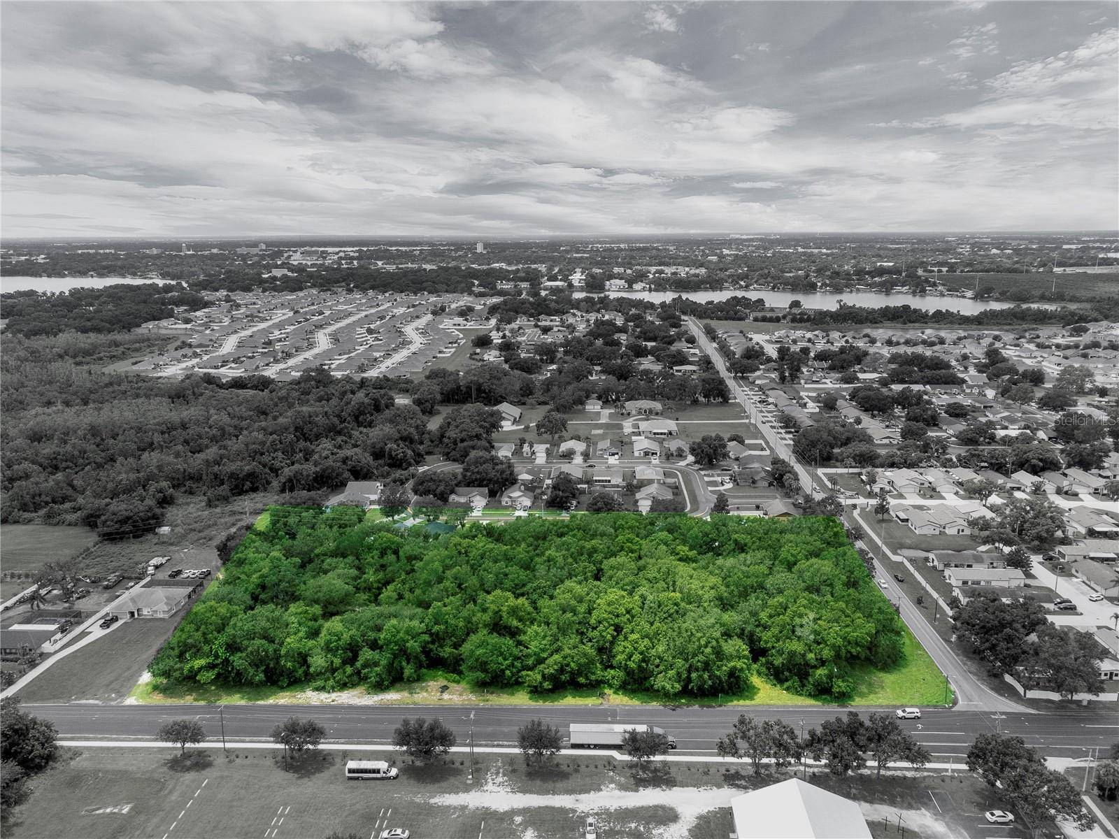 2400 BUCKEYE RD NE, Winter Haven, FL 33881