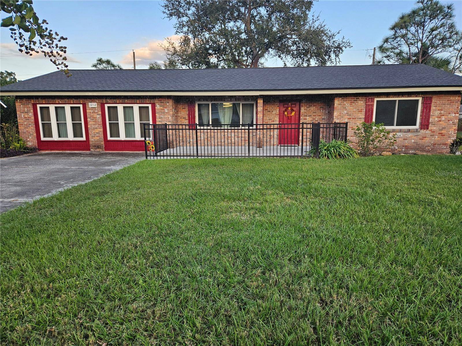 1212 BLAKE AVE, Auburndale, FL 33823