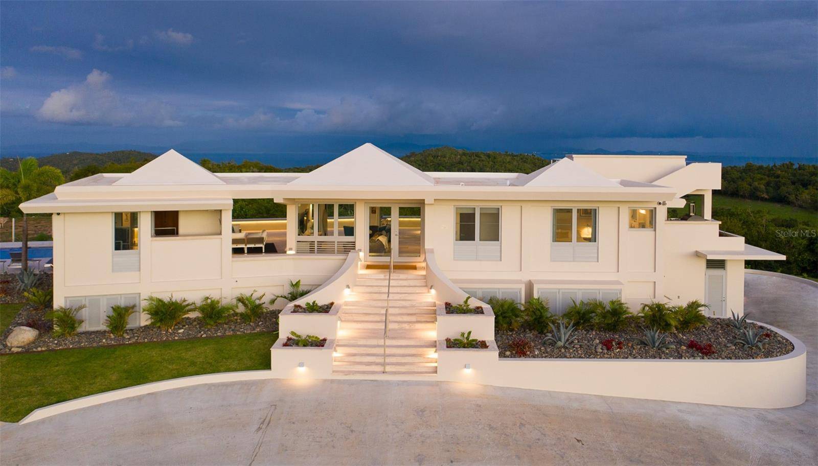 A/B CASA LIMONES, Vieques, PR 00765
