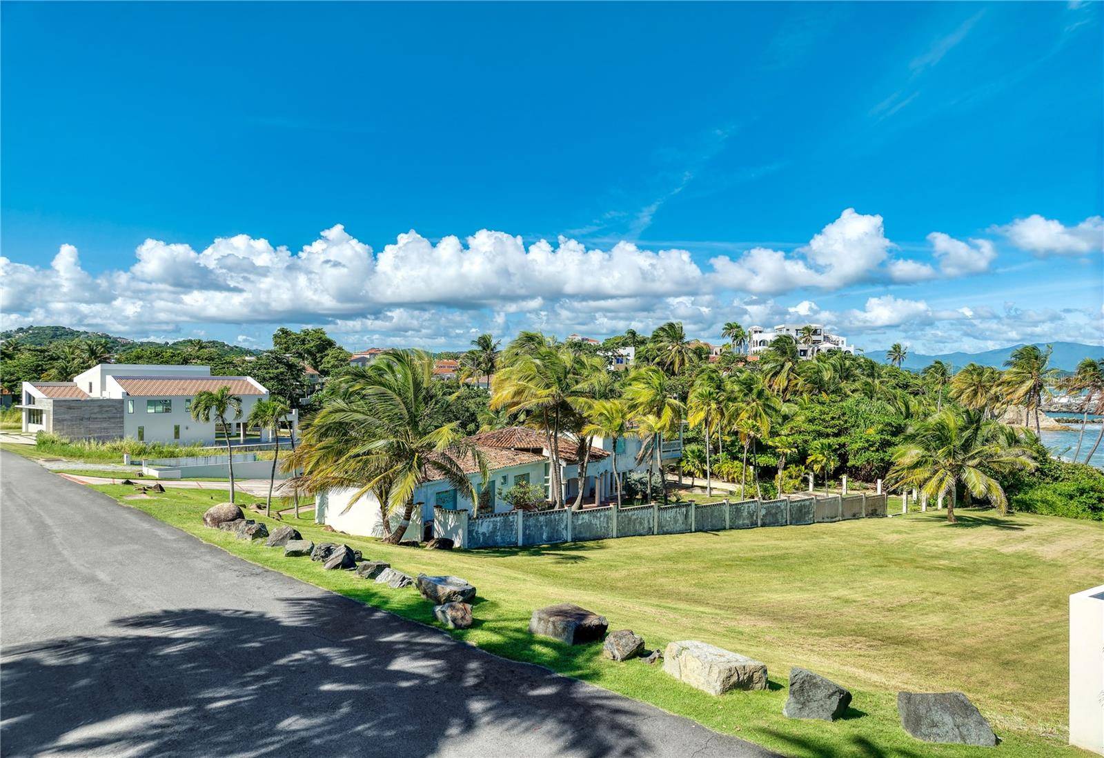 16 SURFSIDE, Humacao, PR 00791