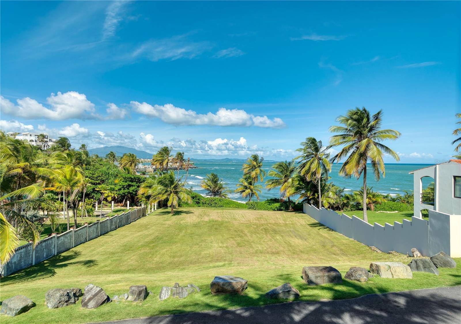 16 SURFSIDE, Humacao, PR 00791