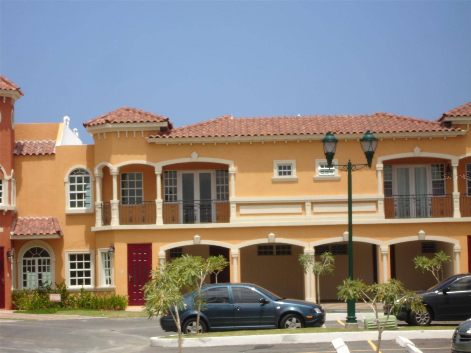 C-7 BRIGHTON COUNTRY CLUB 20 HIGUERO ST, Dorado, PR 00646