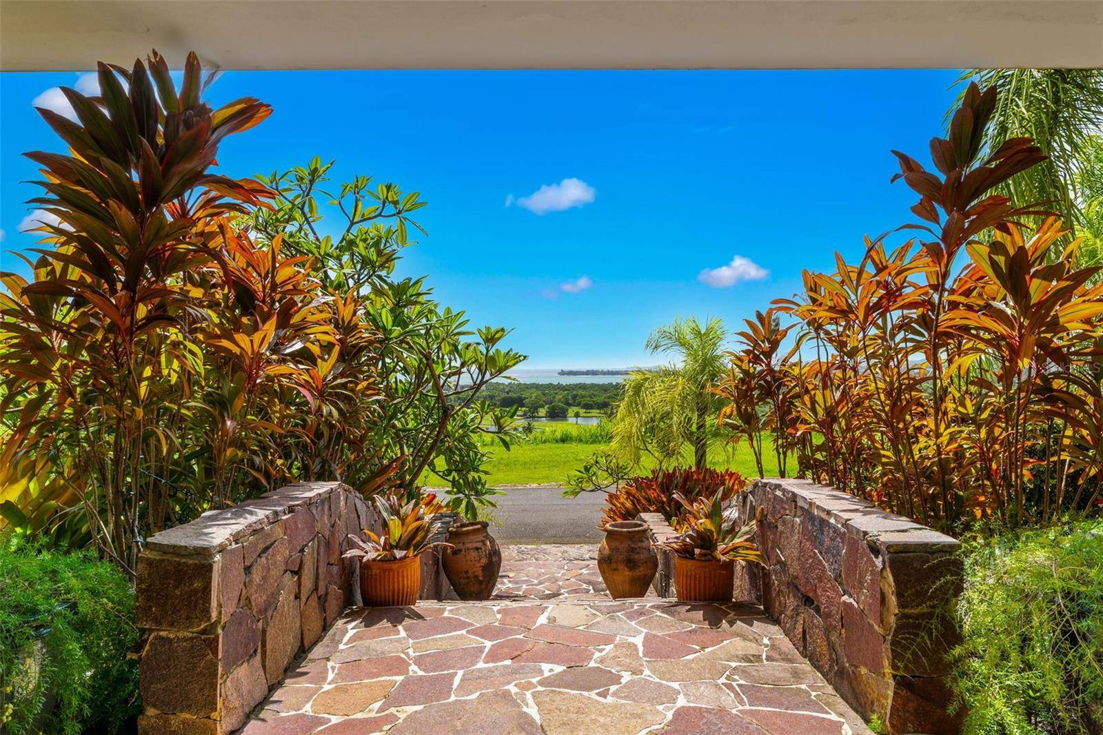 13 MIRADOR NE #13, Rio Grande, PR 00745