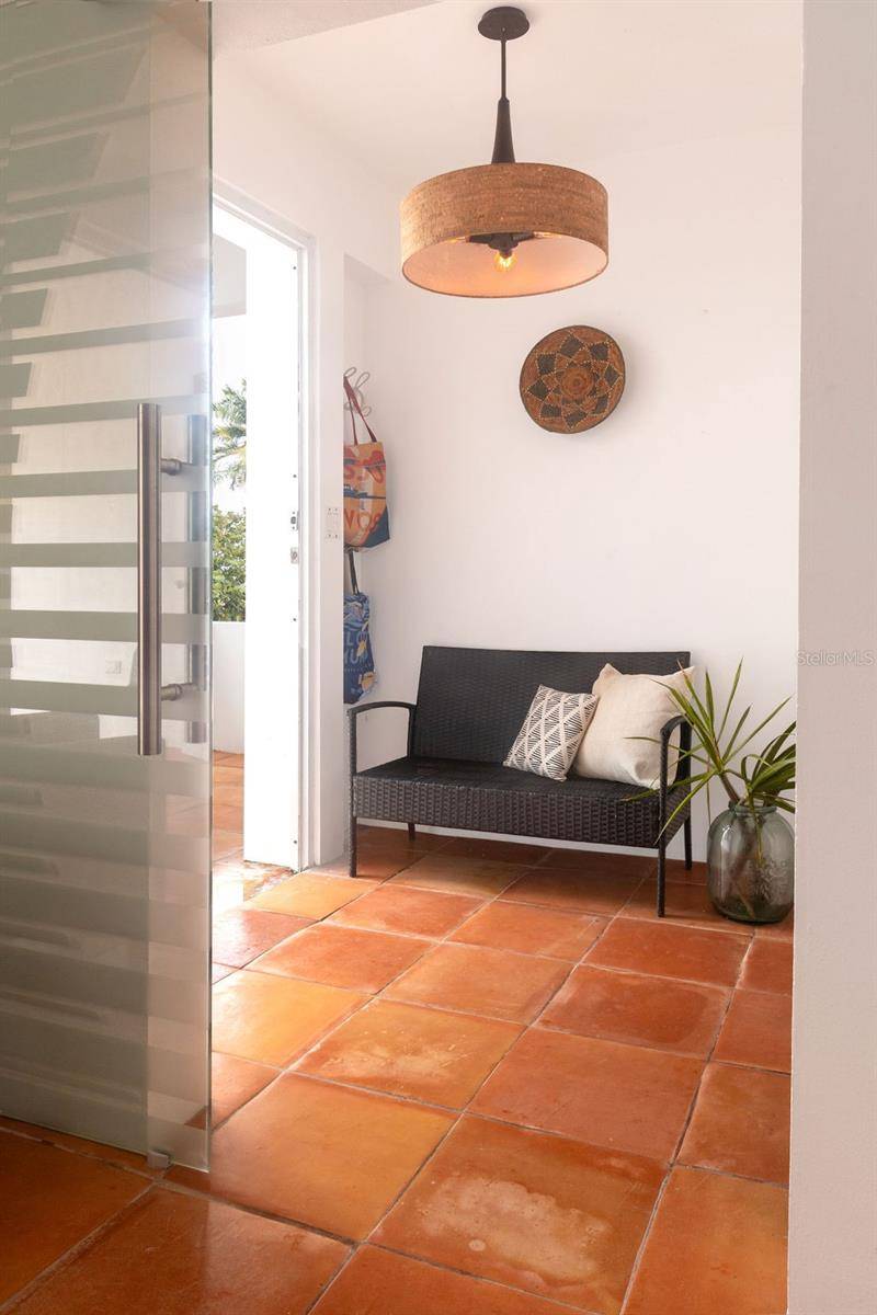 296 BRAVOS DE BOSTON, Vieques, PR 00765