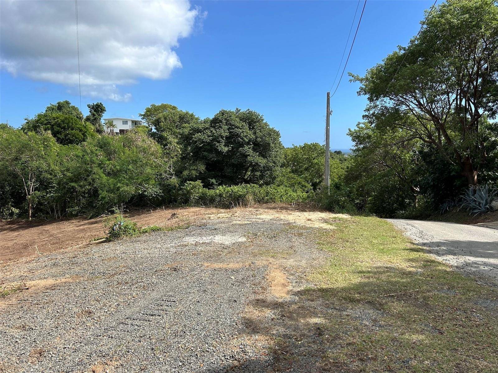 LA LLAVE, Vieques, PR 00765