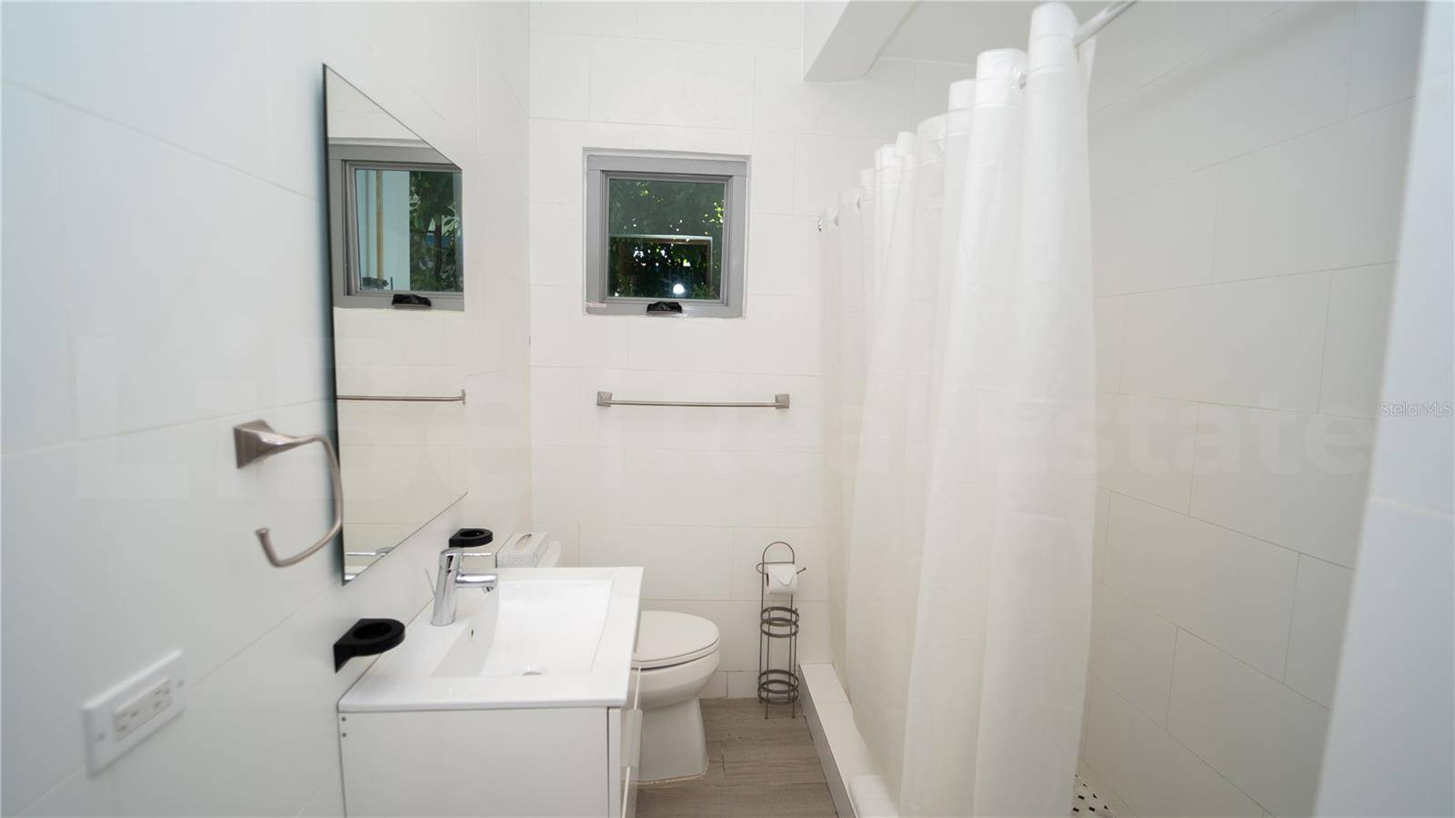 2058 ESPAÑA ST, San Juan, PR 00911