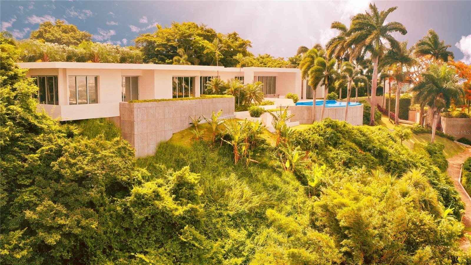 URB. LA LOMITA CALLE VISTA LINDA, Guaynabo, PR 00969