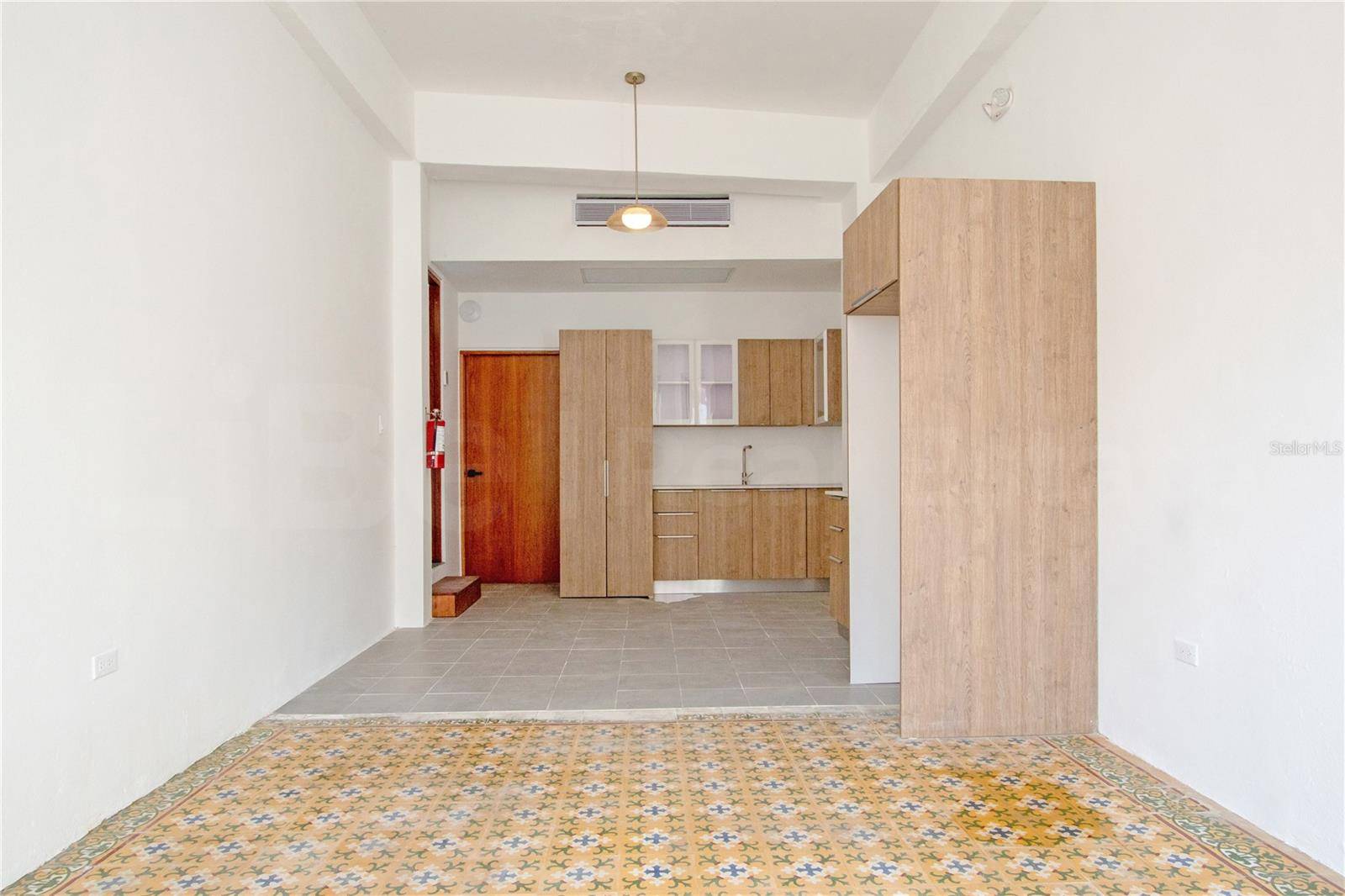 319 RECINTO SUR ST #2, San Juan, PR 00901