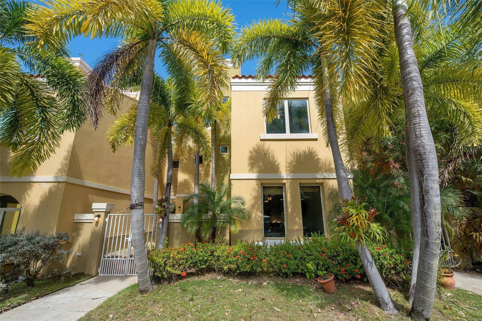 90 CANDELERO DRIVE #13, Humacao, PR 00791