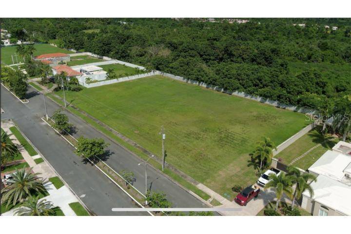 Hacienda El Molino A-10 CALLE PASEO MADRID, Vega Alta, PR 00692