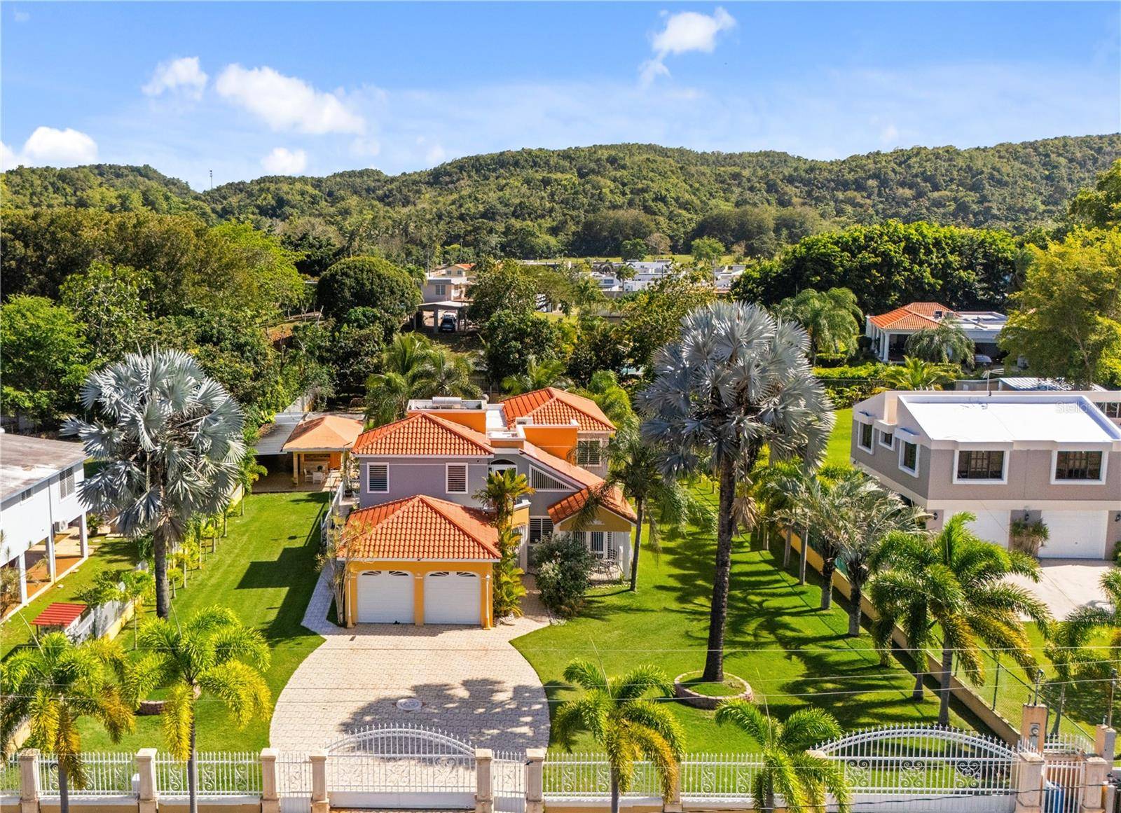 HACIENDA LAS PALMA TIERRAS NUEVAS, Manati, PR 00674