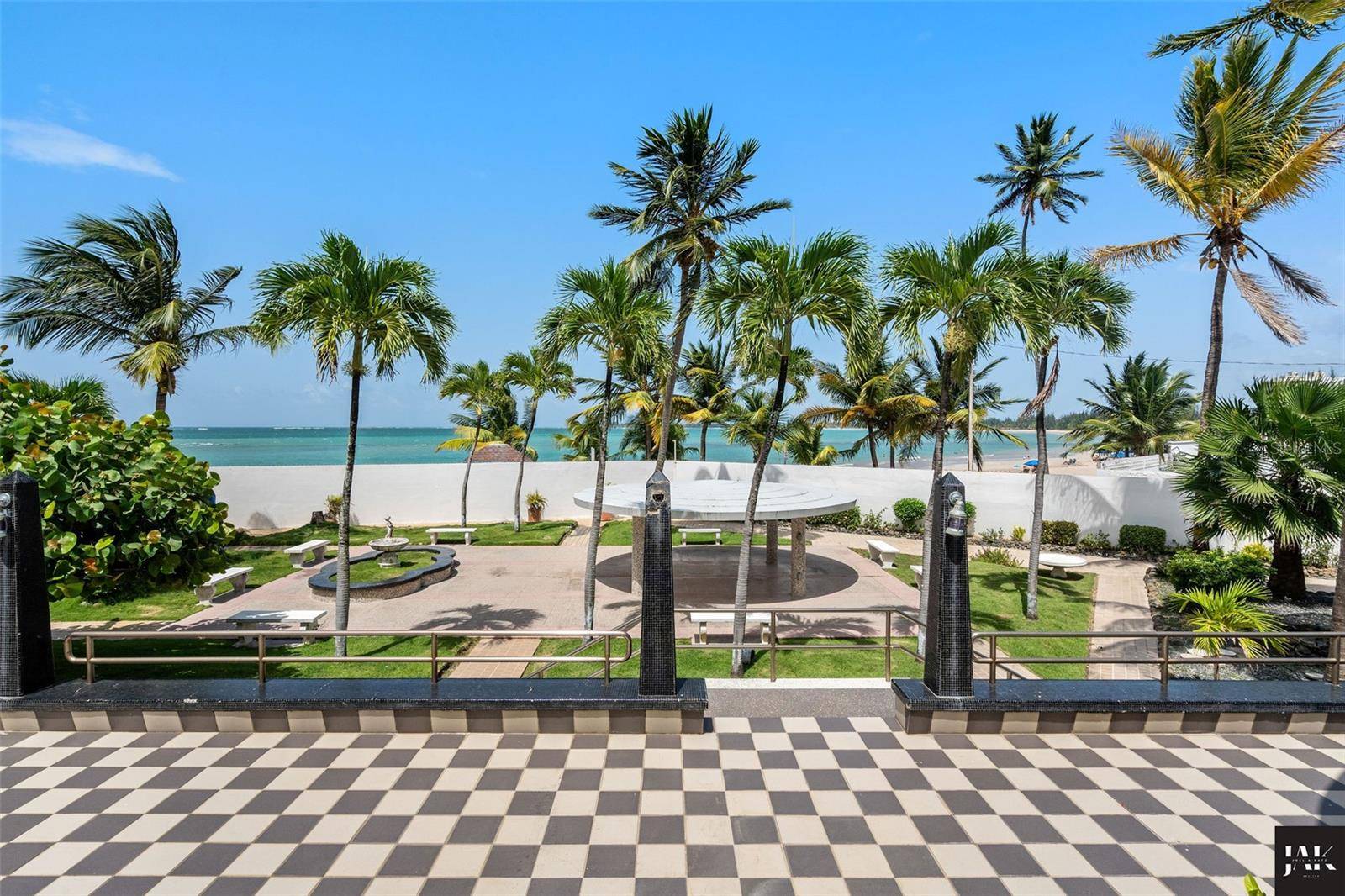 20 AMAPOLA ST, Carolina, PR 00979