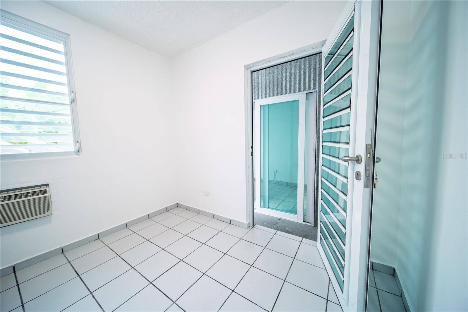 353 PRINCIPAL, Carolina, PR 00985