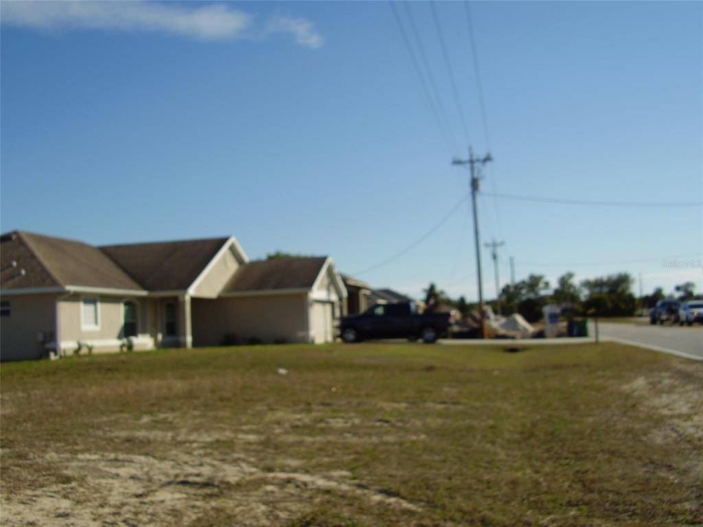 3527 E GATOR CIR, Cape Coral, FL 33909