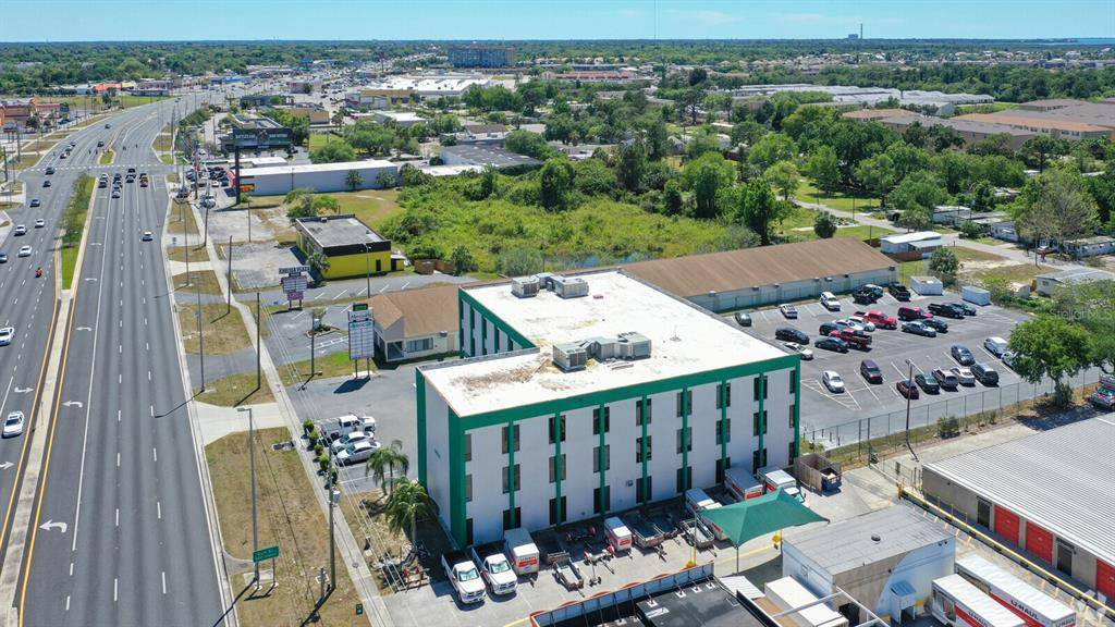 5623 US-19 N HWY, New Port Richey, FL 34652