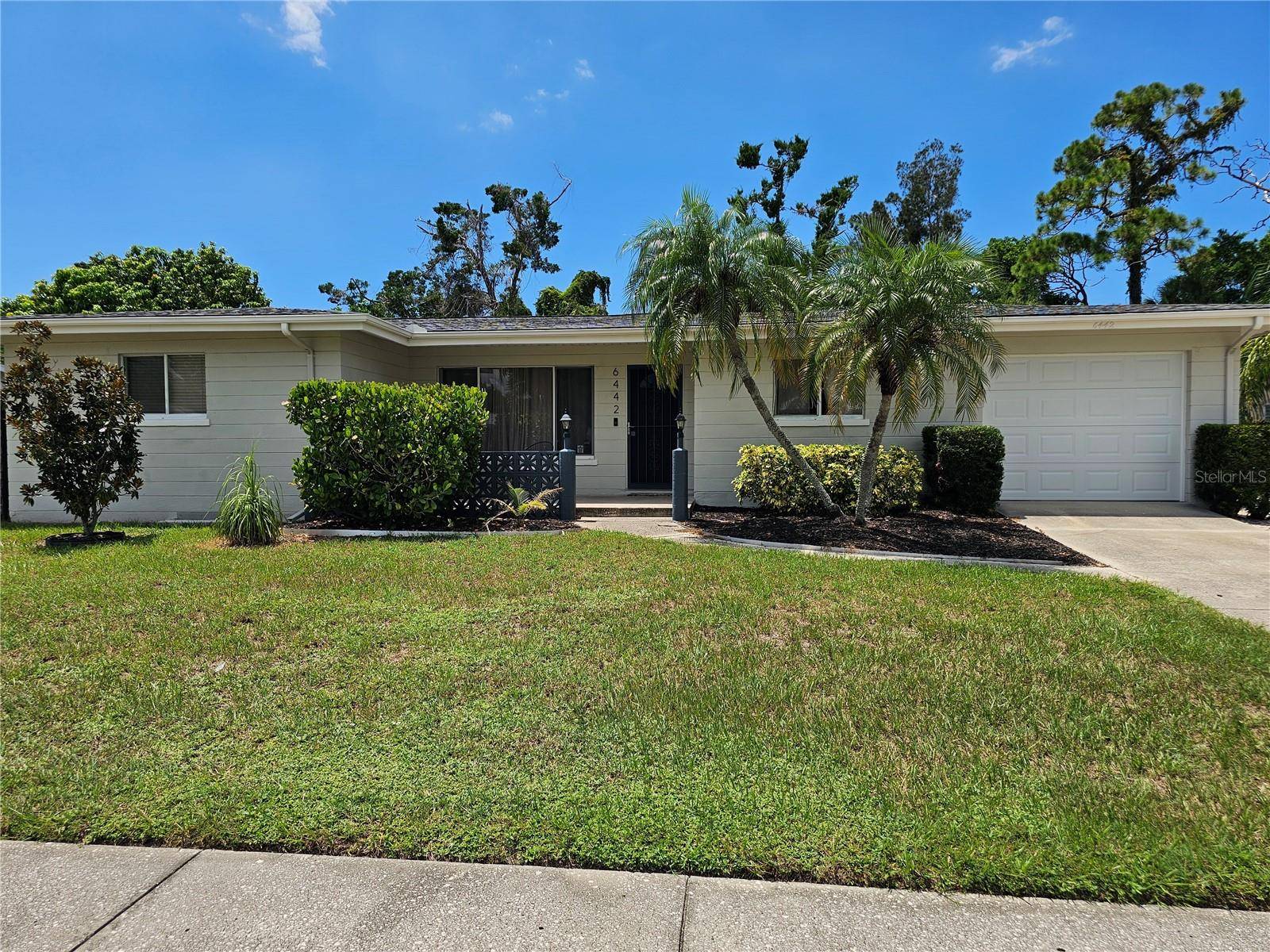 6442 COLONIAL DR, Sarasota, FL 34231