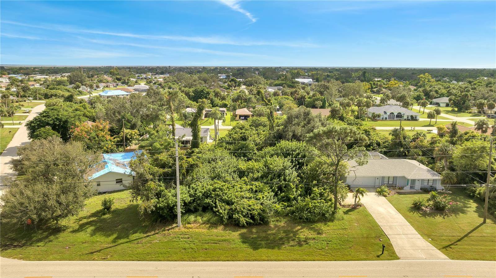 18571 EDGEWATER DR, Port Charlotte, FL 33948