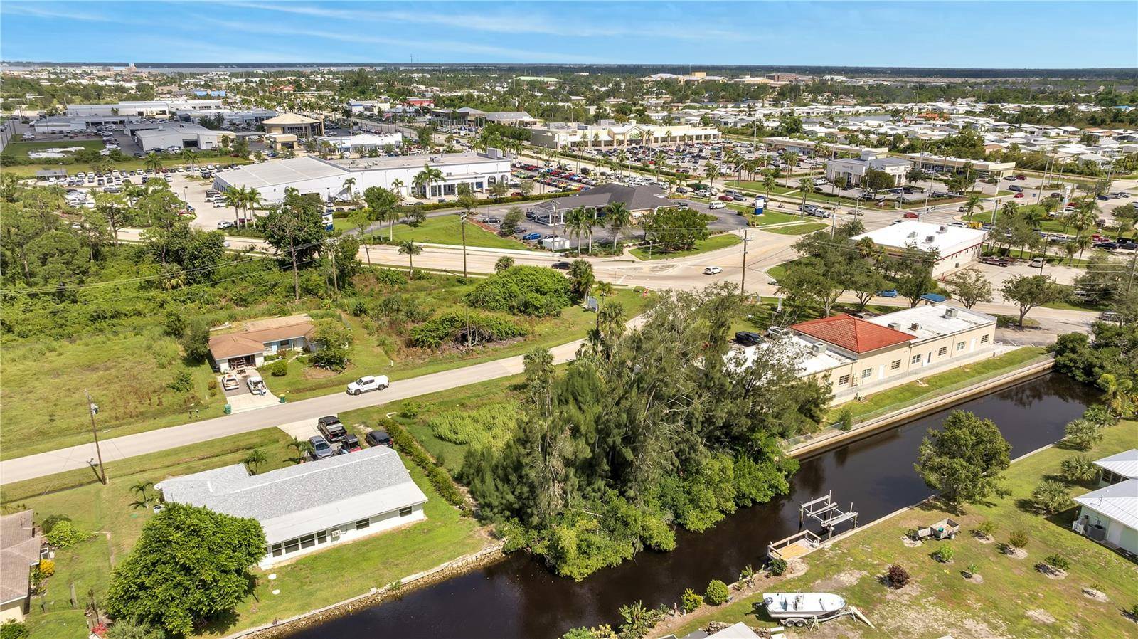 215 POMPANO TER, Punta Gorda, FL 33950