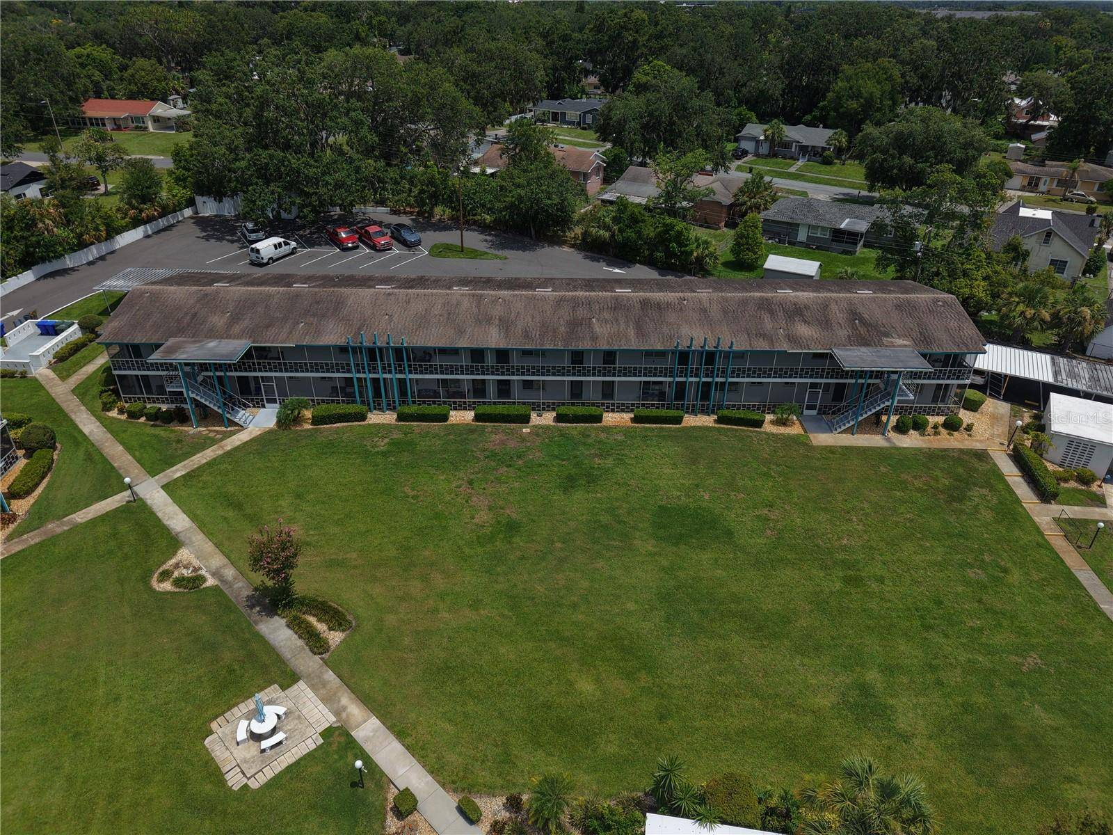 1600 W LAKE PARKER DR #B23, Lakeland, FL 33805