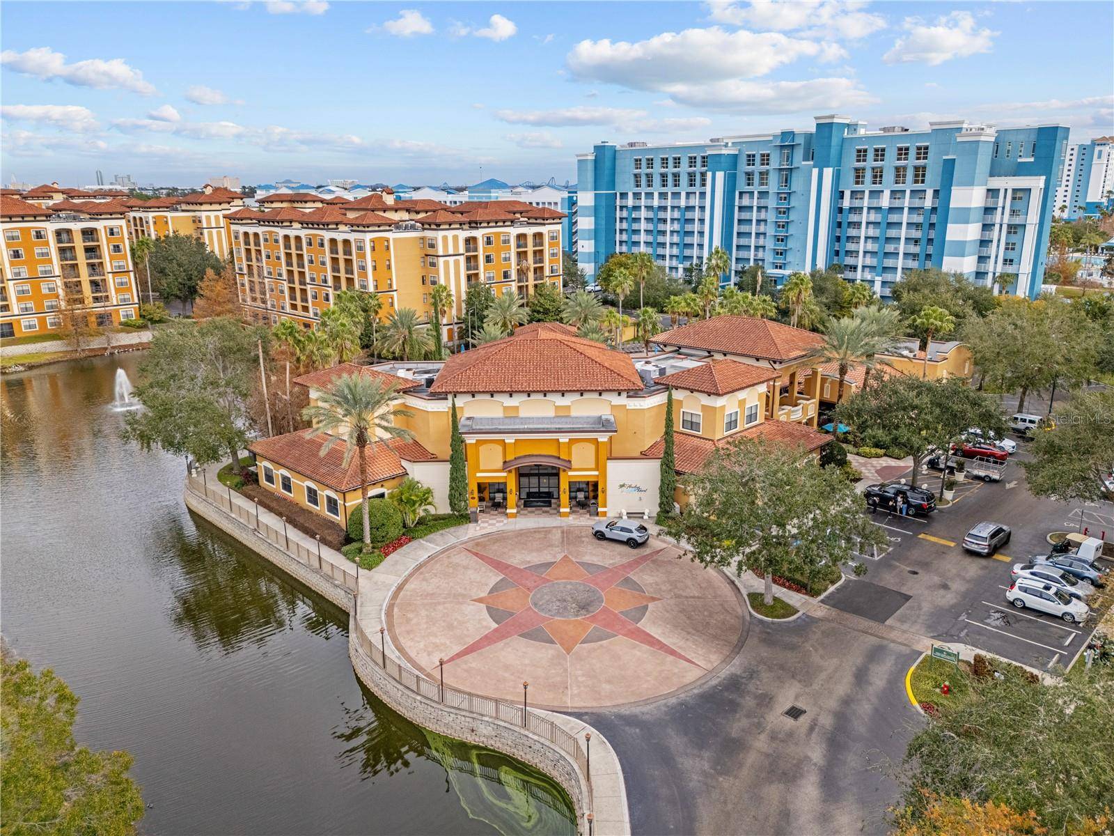 12544 FLORIDAYS RESORT DR, Orlando, FL 32821