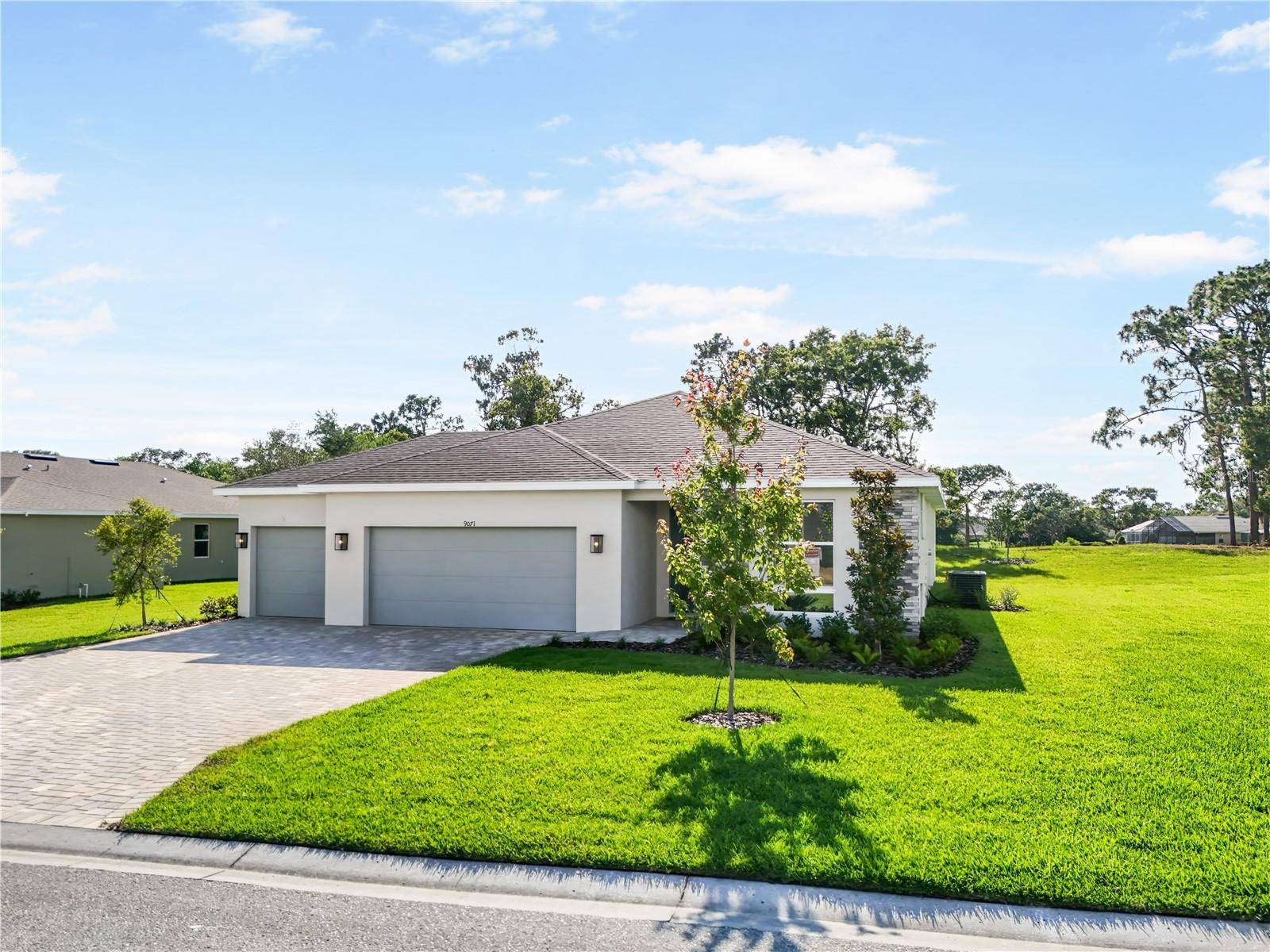 9071 PLAYERS DR, Weeki Wachee, FL 34613