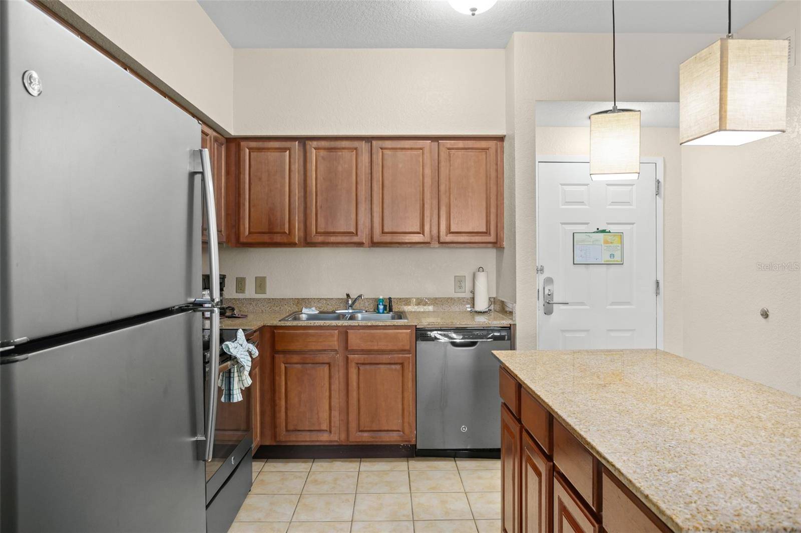 12538 FLORIDAYS RESORT DR #411, Orlando, FL 32821