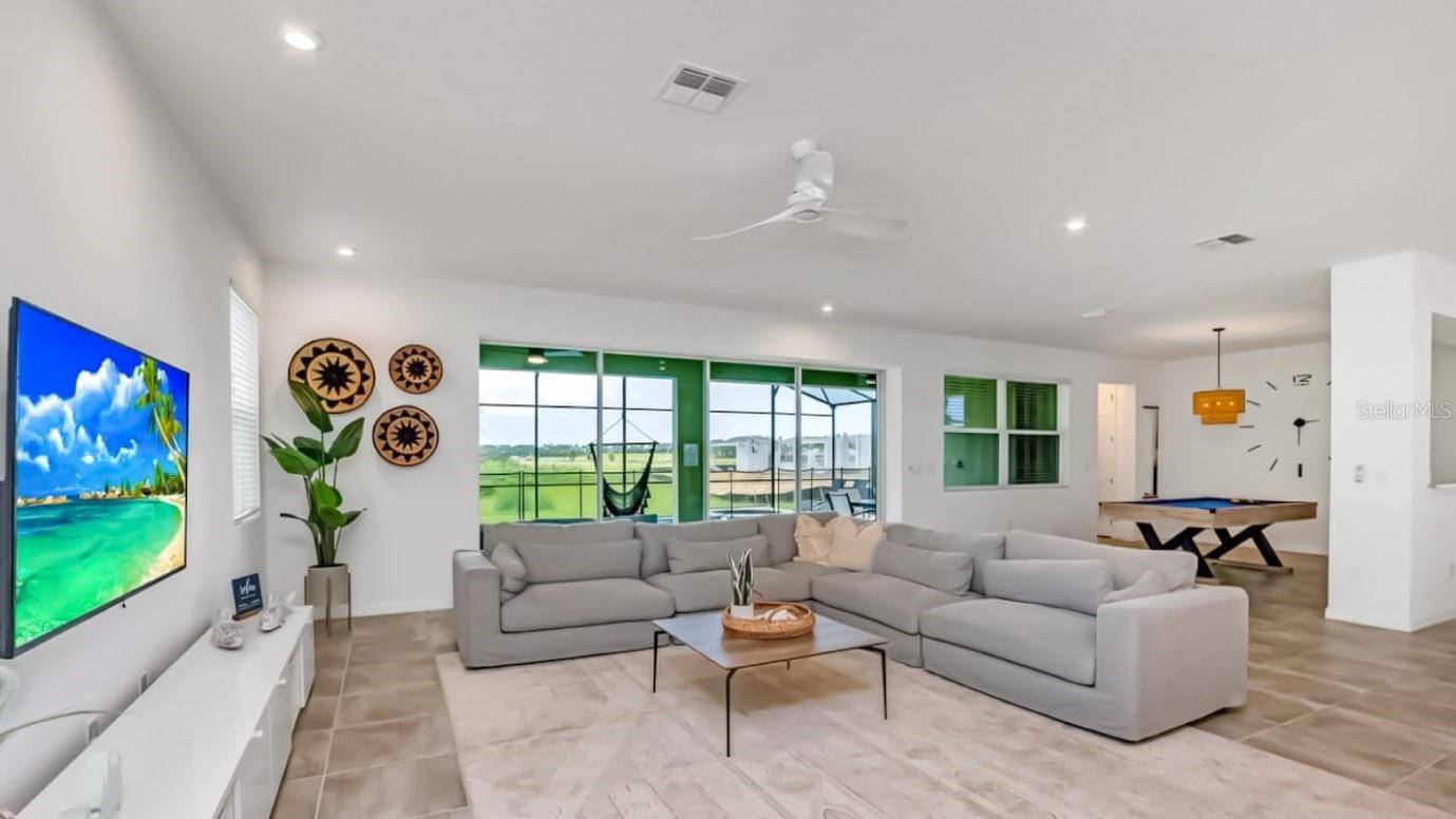 8962 HILTON RIDGE AVE, Kissimmee, FL 34747