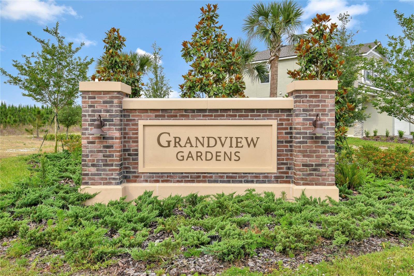 1737 CARNELIAN ST, Deland, FL 32720