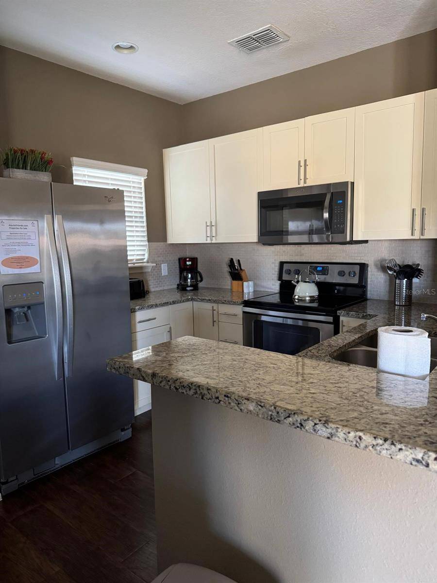 8981 SHINE DR, Kissimmee, FL 34747