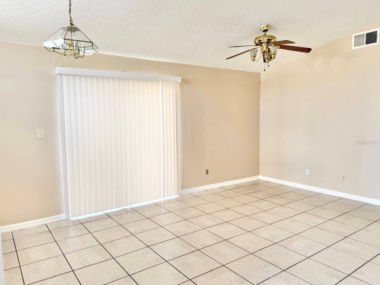 2414 HARBOR TOWN DR, Kissimmee, FL 34744