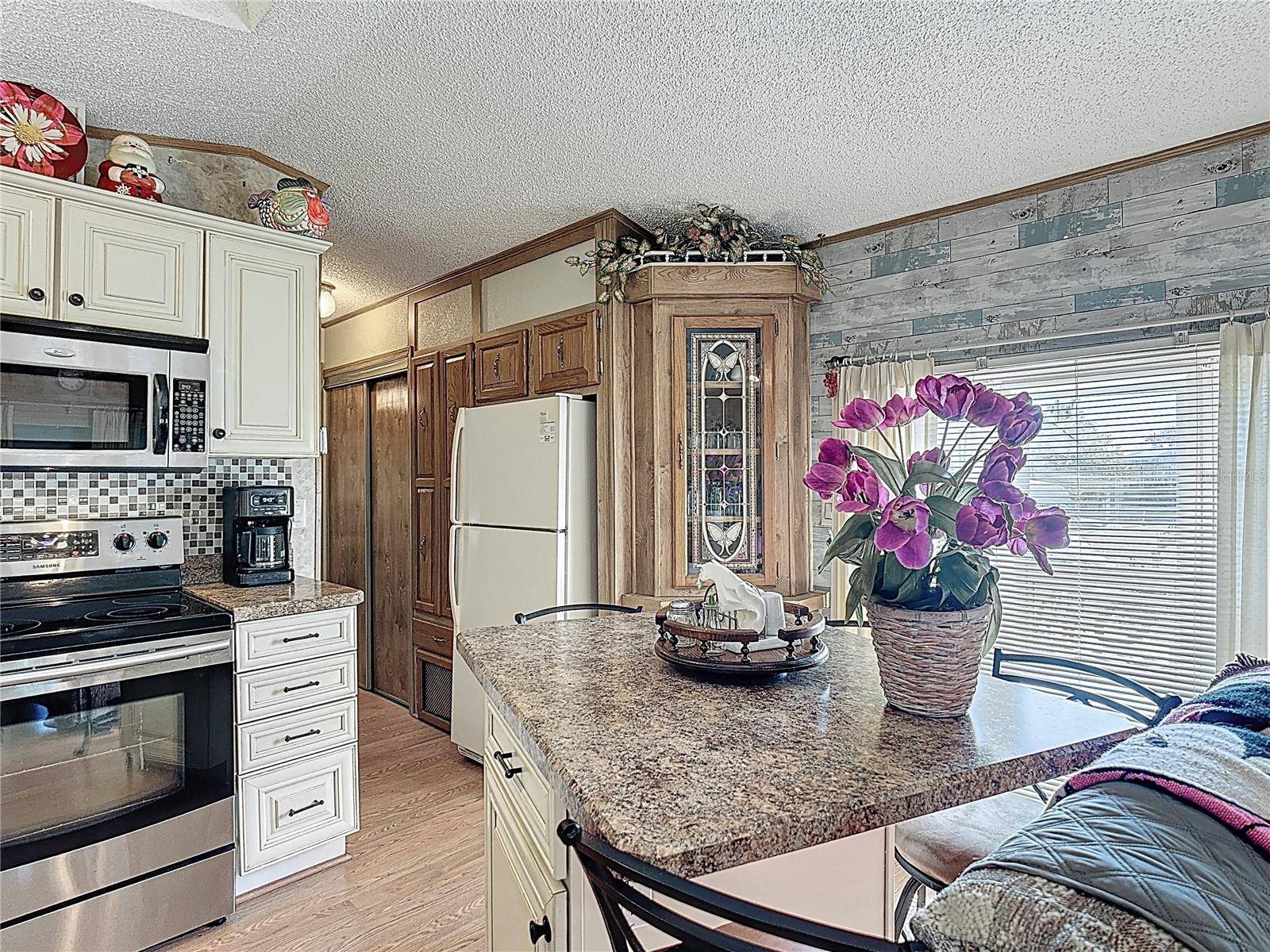 9000 US HWY 192 #214, Clermont, FL 34714