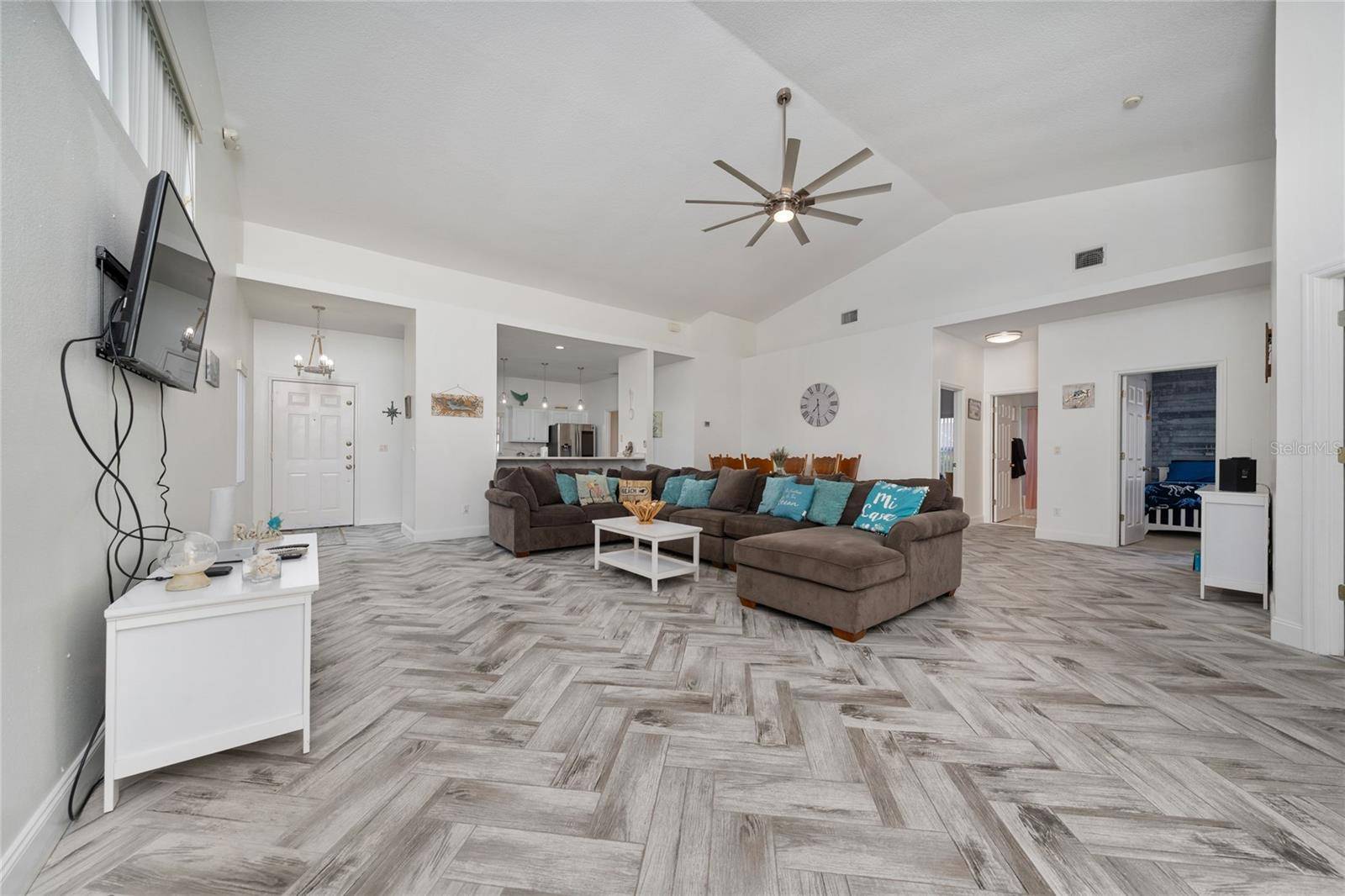 2902 PADDINGTON WAY, Kissimmee, FL 34747