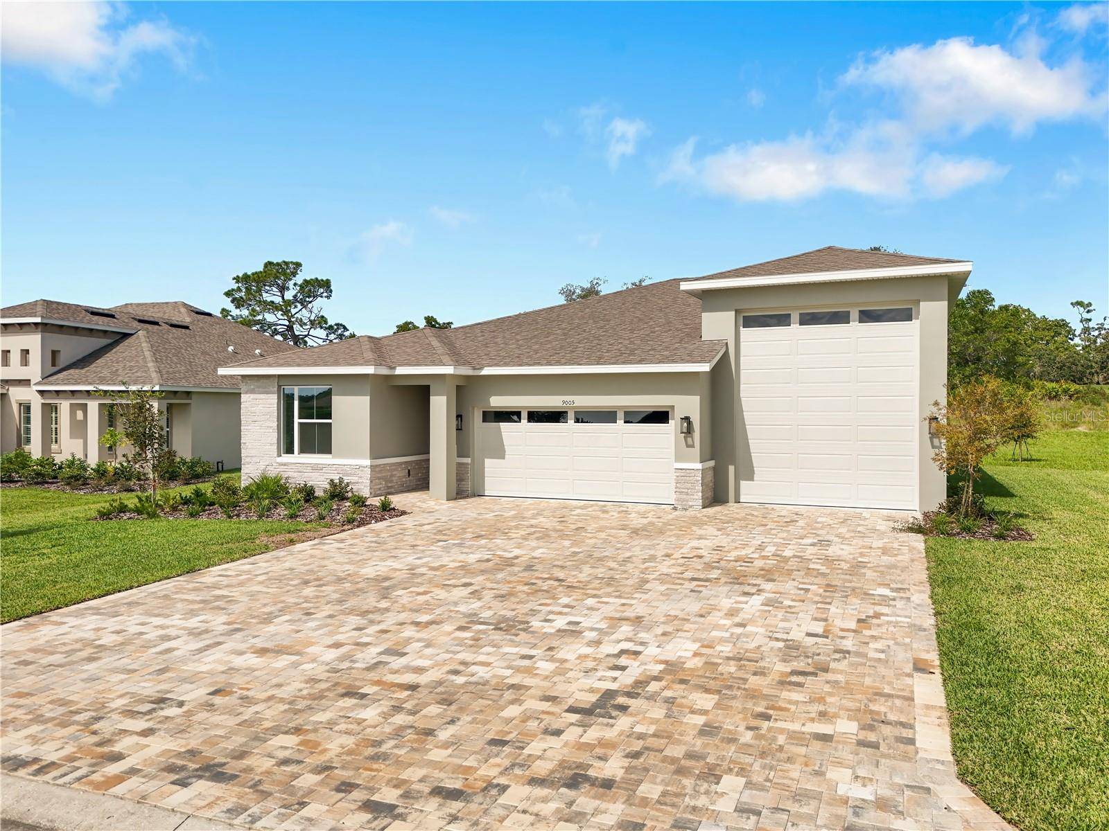 9005 PLAYERS DR, Weeki Wachee, FL 34613