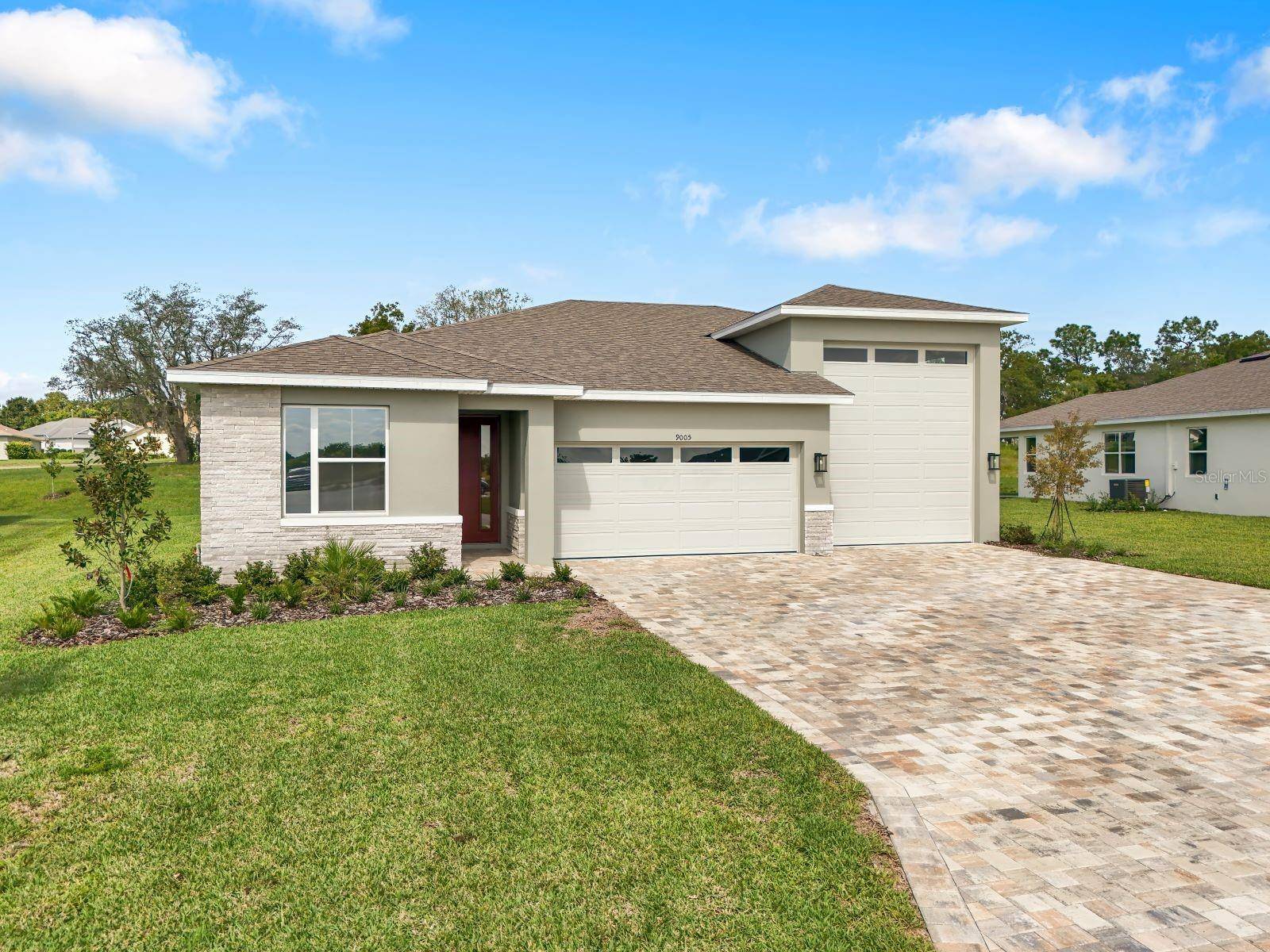 9005 PLAYERS DR, Weeki Wachee, FL 34613