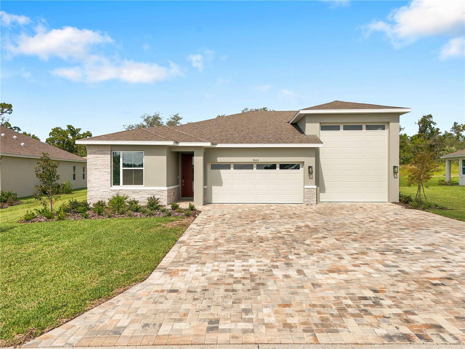9005 PLAYERS DR, Weeki Wachee, FL 34613