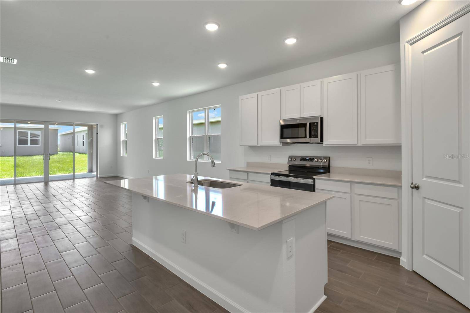 5147 KINSLEY DR, Winter Haven, FL 33884