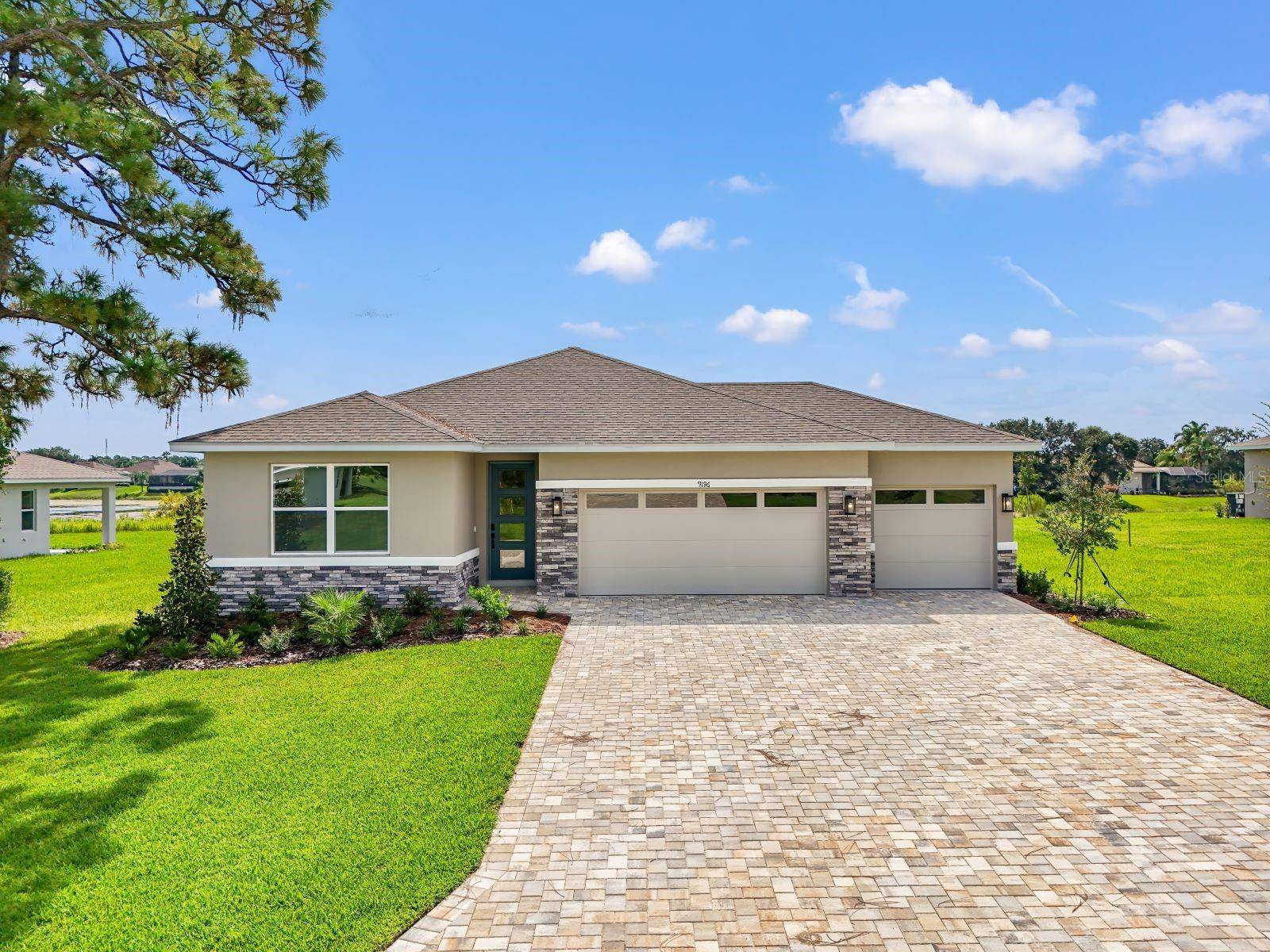 9196 PLAYERS DR, Weeki Wachee, FL 34613