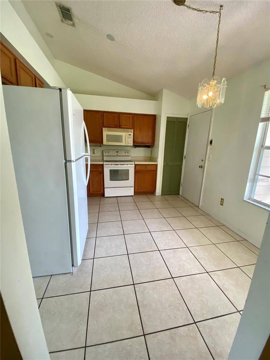 5230 CLARION OAKS DR, Orlando, FL 32808