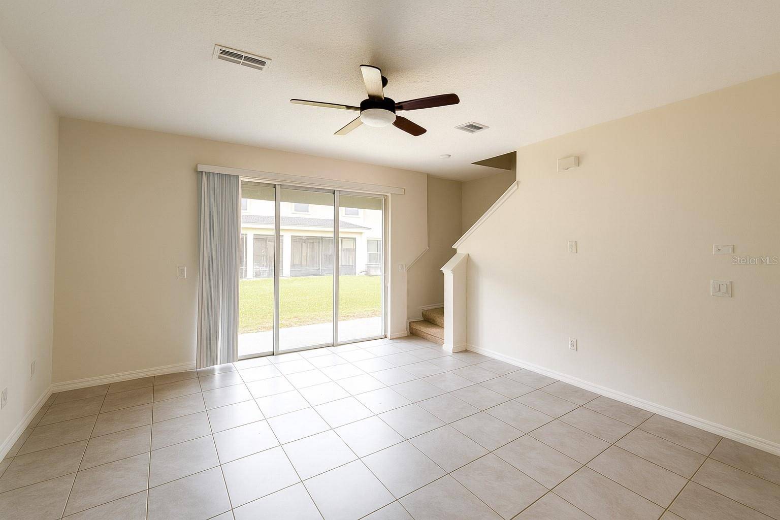 1288 YELLOW FINCH DR, Davenport, FL 33837