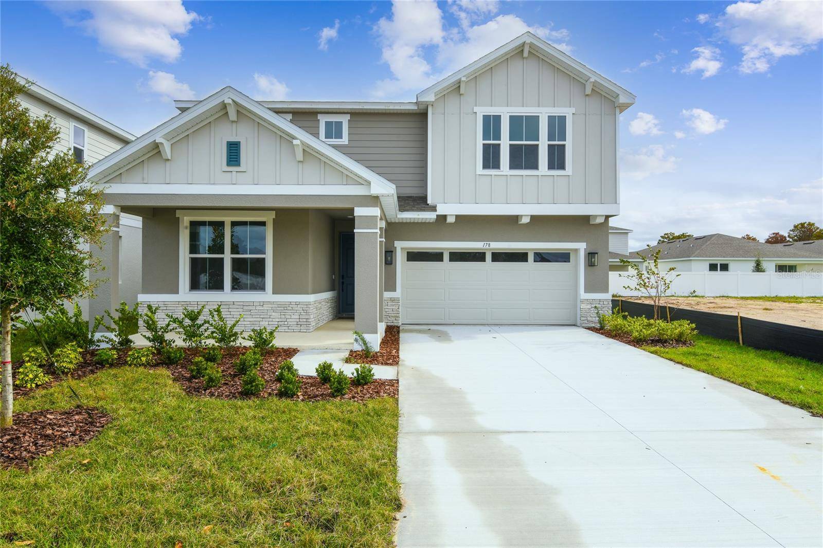 178 BLUE STAR CT, Tavares, FL 32778