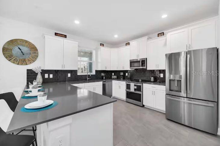 9092 SOMMERSET HILLS DR, Davenport, FL 33896