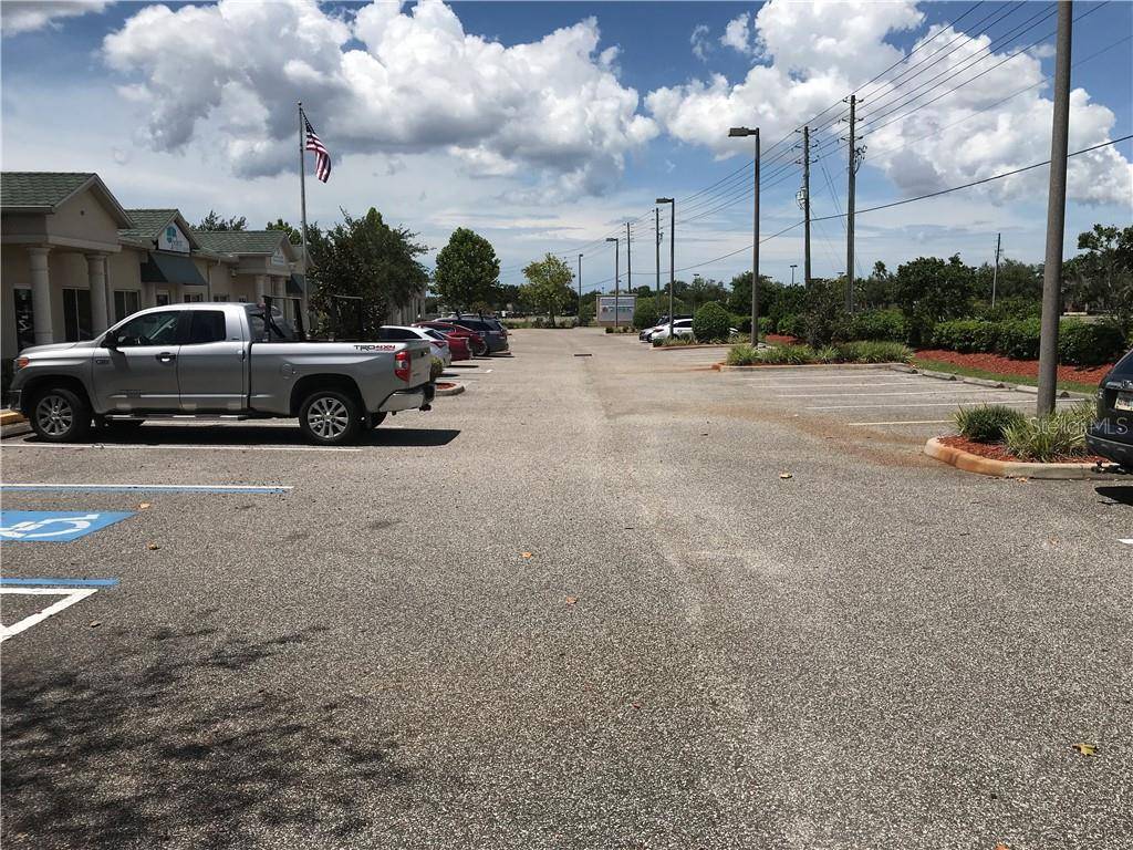 5140 DEER PARK DR, New Port Richey, FL 34653