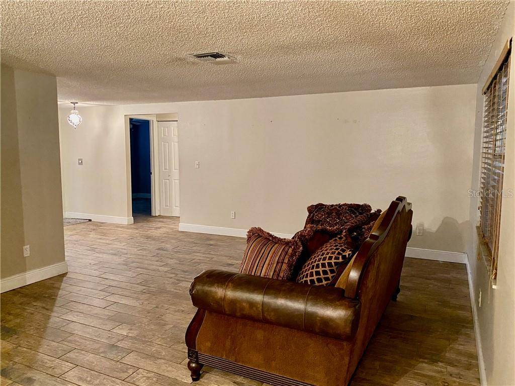 2718 MIDTIMES DR, Tampa, FL 33618