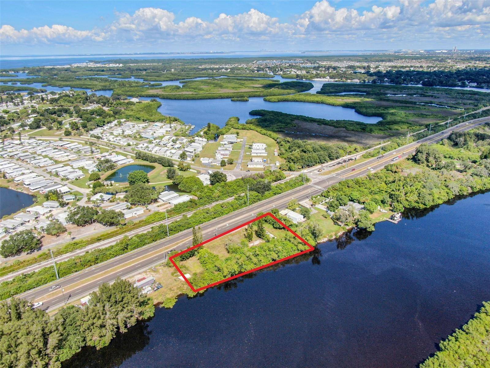 2508 S US HIGHWAY 41, Ruskin, FL 33570